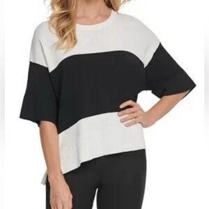 NWOT DKNY Black and White Color Block Short Sleeve Boxy Sweater: Sz M